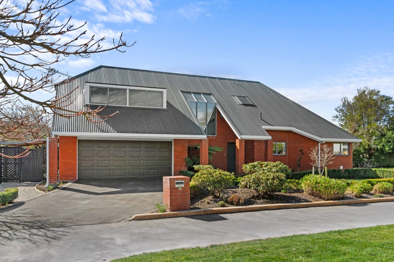 15 Parkham Drive, Burnside, Christchurch - Carousel 1