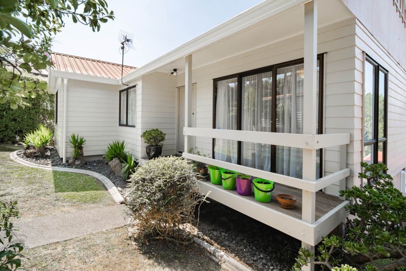 Property Valuation for 1/5 Miriam Corban Heights, Henderson, Auckland