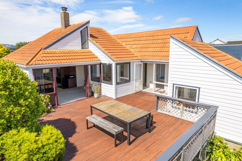 21 The Quarterdeck, Whitby, Porirua - Carousel 1