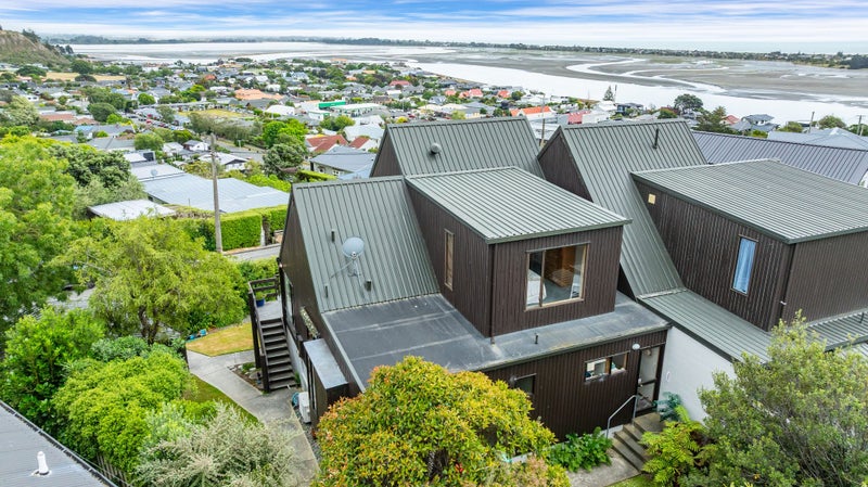 19 Moncks Spur Road, Redcliffs, Christchurch - Carousel 2