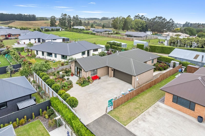 4B Avoca Drive, Waiareka Junction, Oamaru - Carousel 1