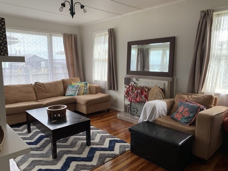 9 Wimpey Street, Mangere, Auckland - Carousel 2