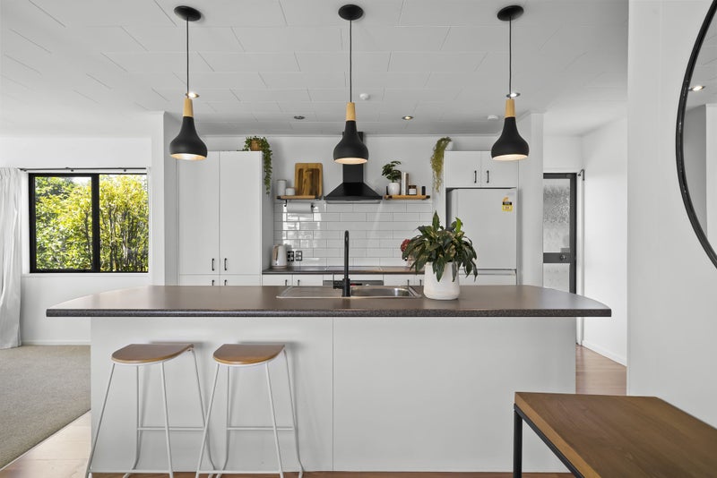 10 Bencard Place, Hoon Hay, Christchurch - Carousel 2