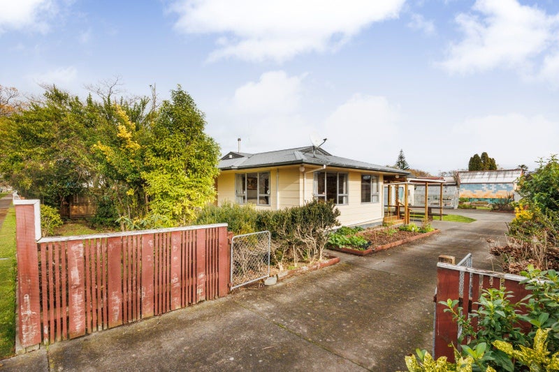 86 Maxwells Line, Awapuni, Palmerston North - Carousel 1