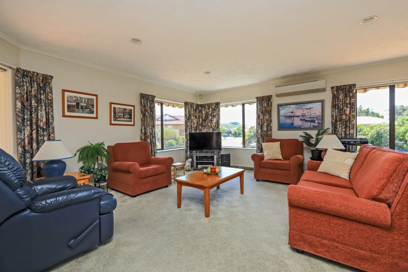 8A Wilton Row, Taradale, Napier - Carousel 2