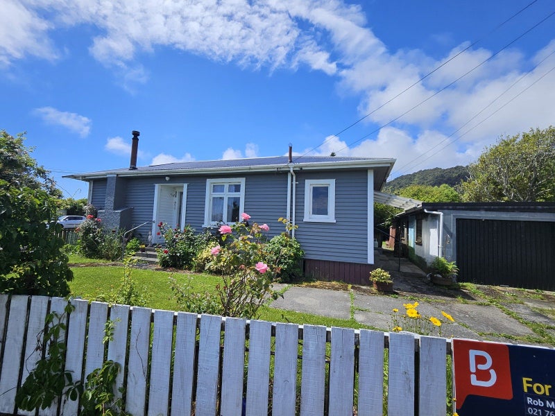 53 Nelson Quay, Cobden, Greymouth - Carousel 13