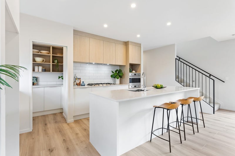 32 Riria Crescent, Takanini, Auckland - Carousel 2