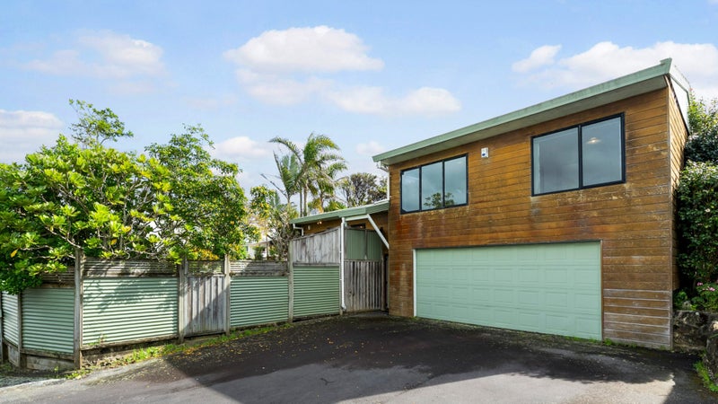 6A Howard Road, Northcote, Auckland - Carousel 1