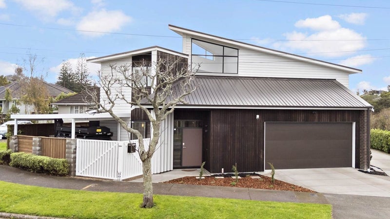 24A Fernwood Place, Wai o Taiki Bay, Auckland - Carousel 1