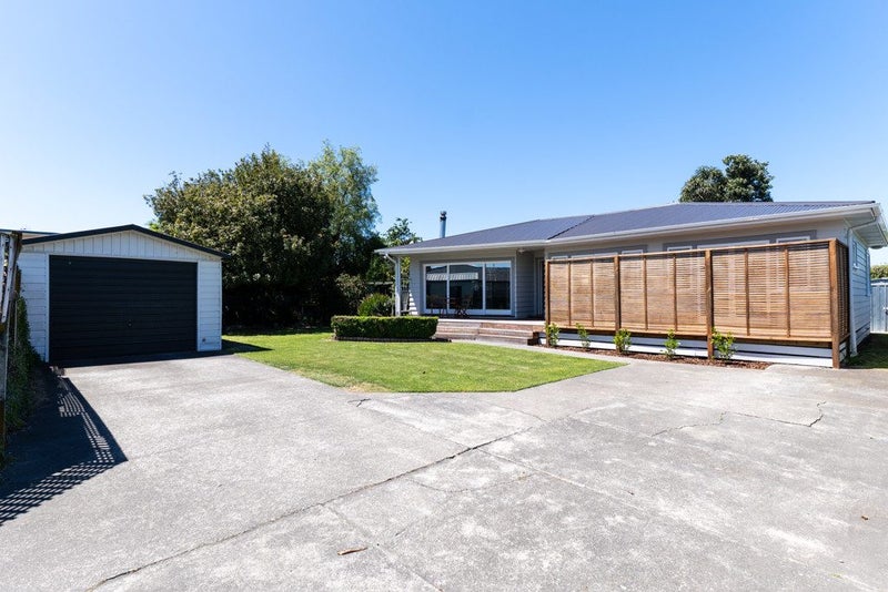 1/64 Menin Road, ONEKAWA, NAPIER - Carousel 1