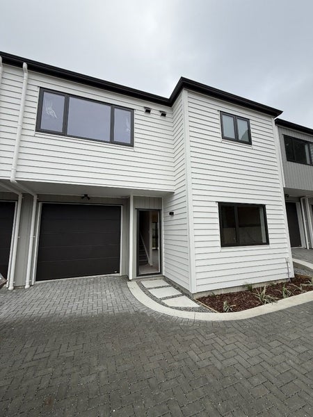 6 Fitzgerald Road, Mount Wellington, Auckland - Carousel 1