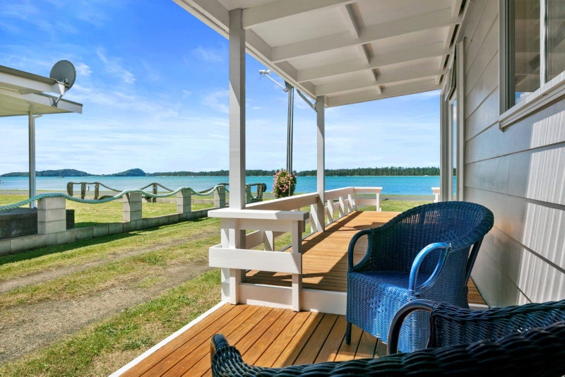 26 Esplanade Road, Tahawai, Tahawai - Carousel 1