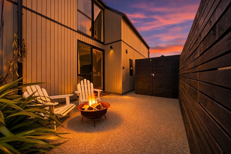 33 Casterway Crescent, Jacks Point, Queenstown - Carousel 2