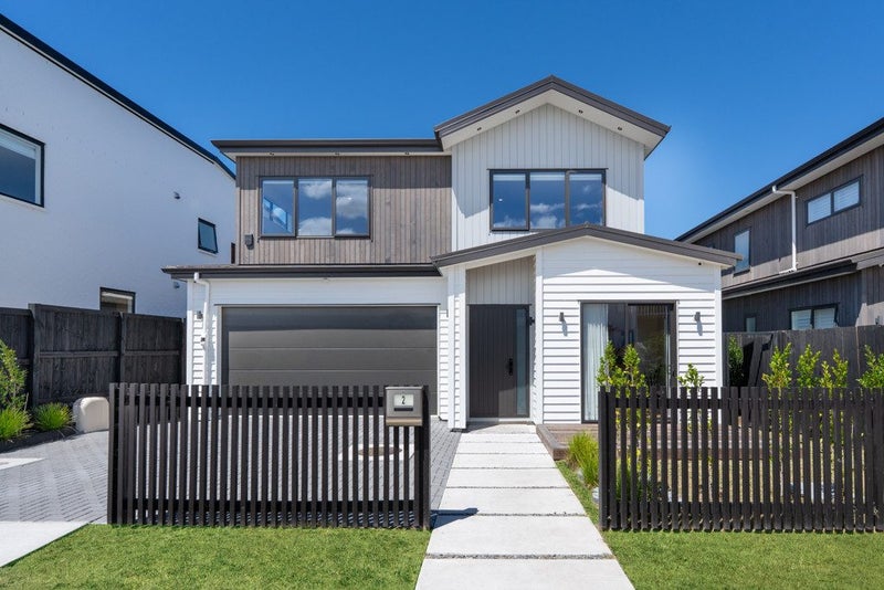 2 Pukeko Road, HOBSONVILLE - Carousel 1