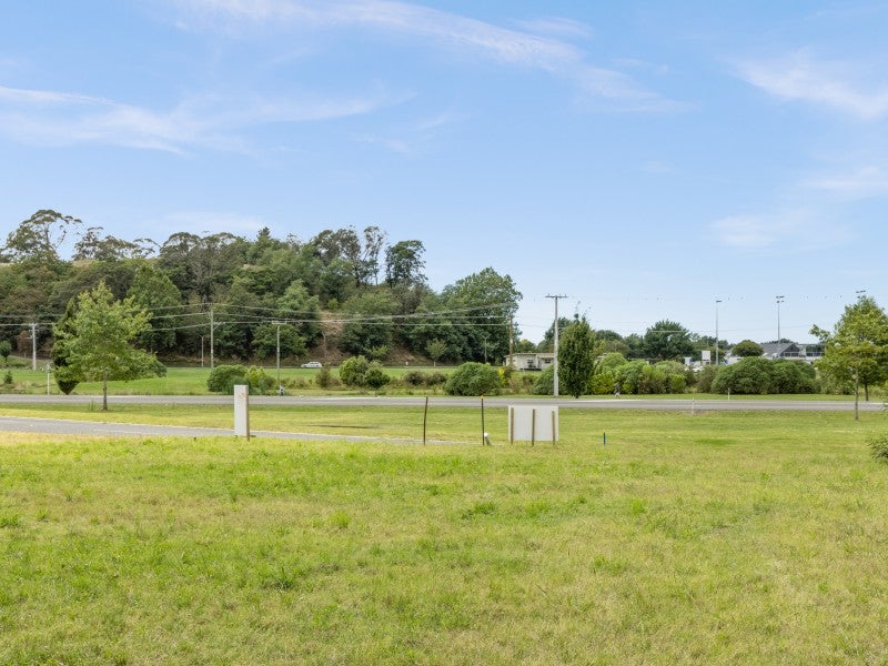 71 Oak Road, Poraiti, Napier - Carousel 2