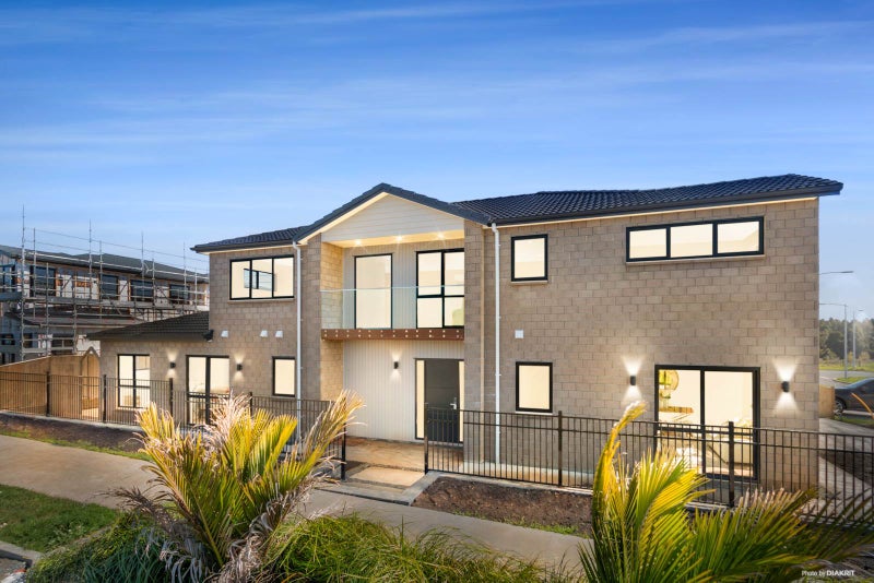 47 Murphys Park Drive, Flat Bush, Auckland - Carousel 2