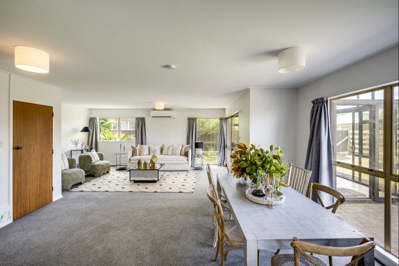 38 Konini Crescent, Pirimai, Napier - Carousel 1