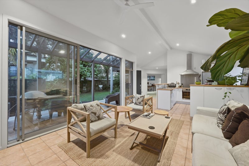 22A Walker Road, Point Chevalier, Auckland City, Auckland - Carousel 2