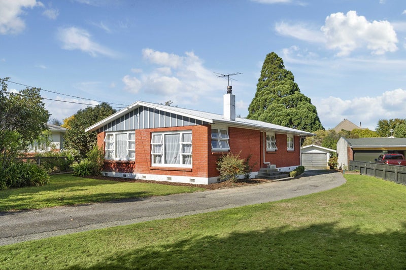 25 Miro Street, Lansdowne, Masterton - Carousel 1