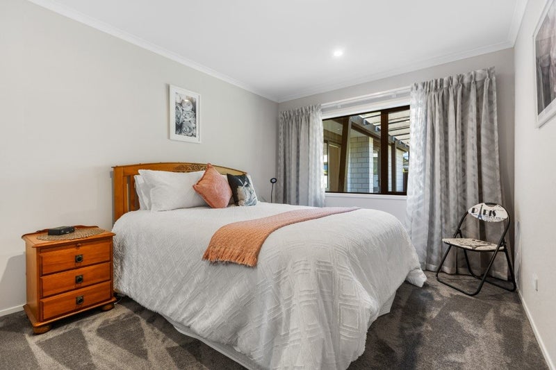 7 Pike Place, Ferndale, New Plymouth - Carousel 50