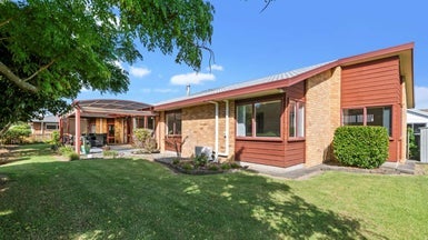 95 Florence Avenue, Orewa, Orewa - Carousel 1
