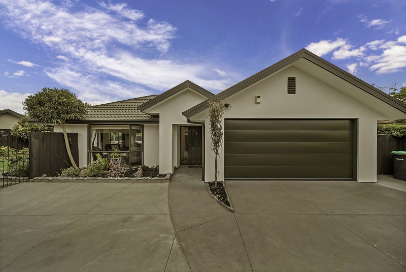 11 Baltic Place, Northwood, Christchurch - Carousel 2