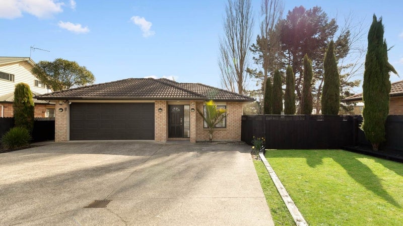 15 Delphi Grove, Tuakau, Tuakau - Carousel 1