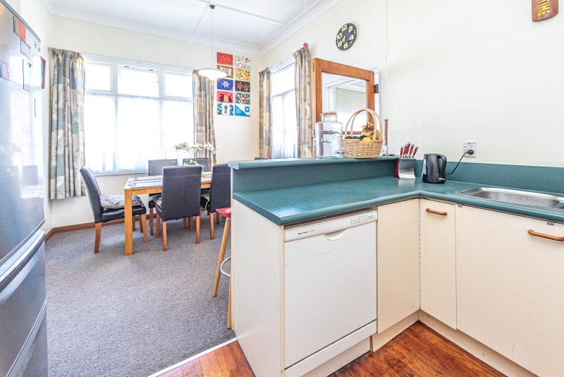 1 Parkes Avenue, Saint Johns Hill, Whanganui - Carousel 2