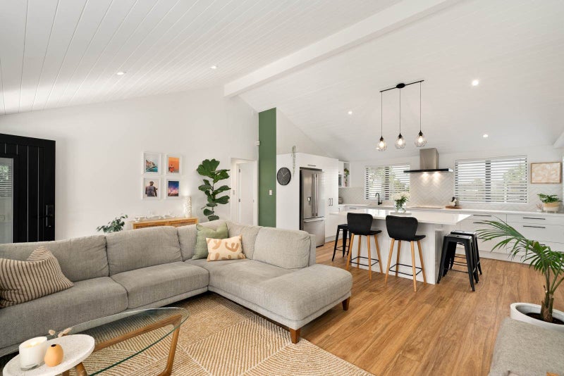 20A Castledine Crescent, Glen Innes, Auckland - Carousel 1