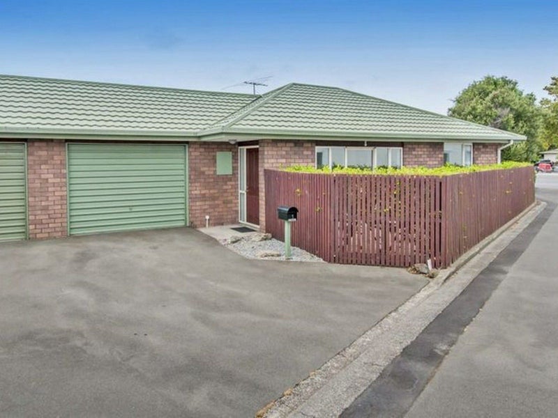 1/71 Brougham Street, Addington, Christchurch - Carousel 1