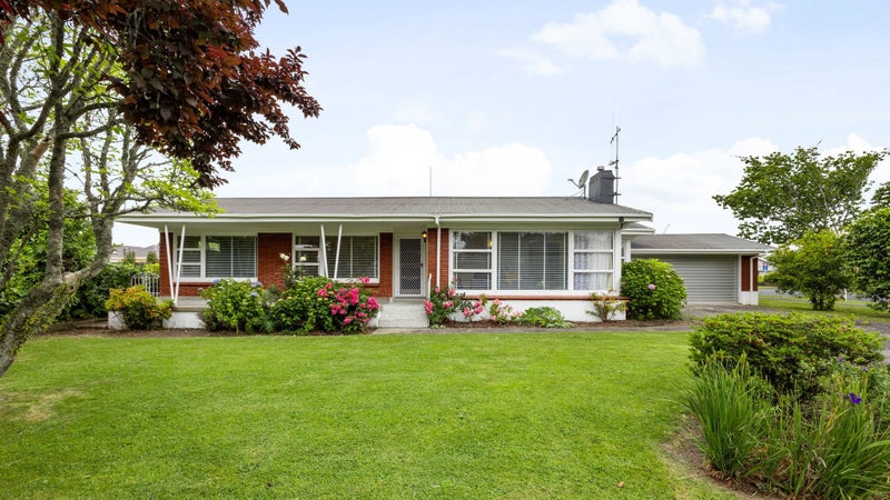 2 Golden Place, Fairfield, Hamilton - Carousel 1