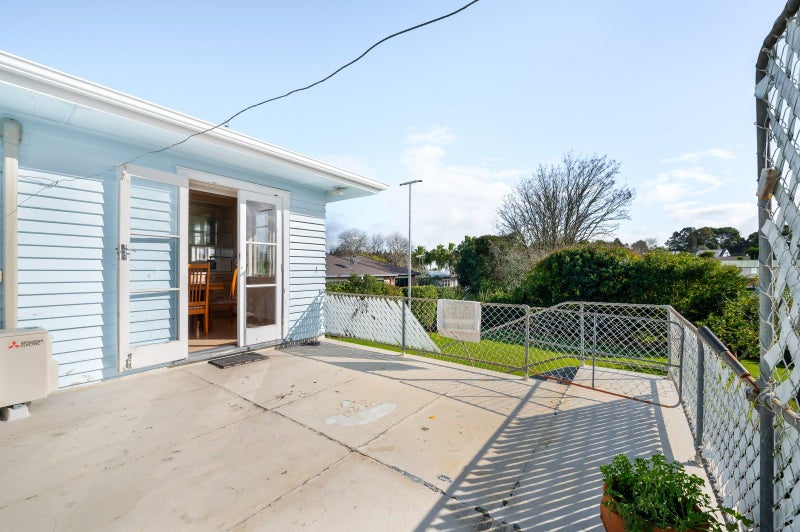 96 Storey Avenue, Forest Lake, Hamilton - Carousel 3