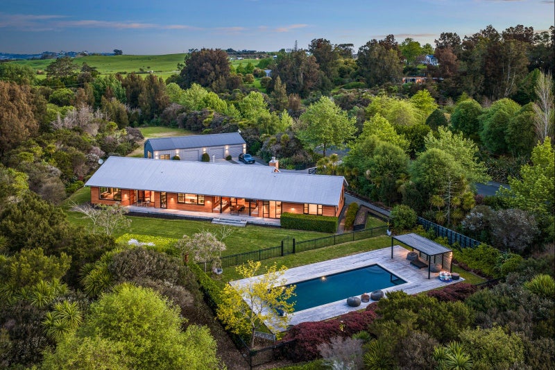 2 Tamahunga Drive, Warkworth - Carousel 1