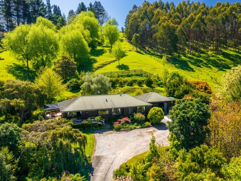 1105C Back Ormond Road, Gisborne - Carousel 1