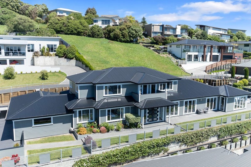 6 Rushden Rise, Westmorland, Christchurch - Carousel 1