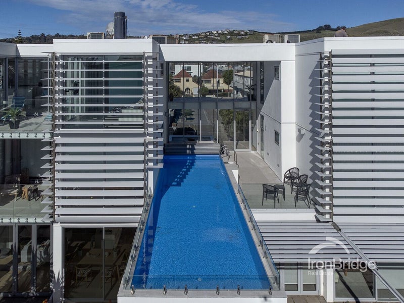 2/22 Esplanade, Sumner, Christchurch - Carousel 1