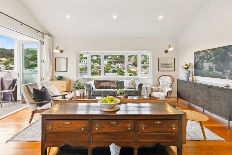 25 Waikato Street, Island Bay, Wellington - Carousel 2