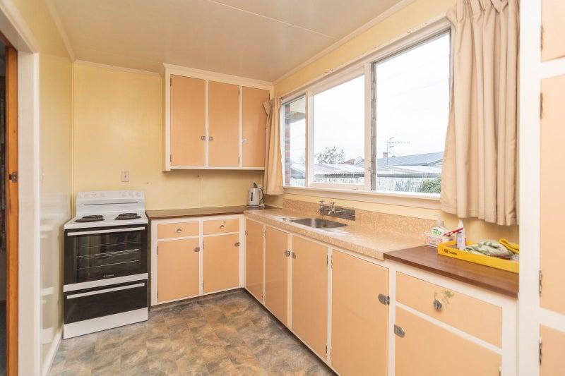 18 Whitcombe Street, Temuka - Carousel 2