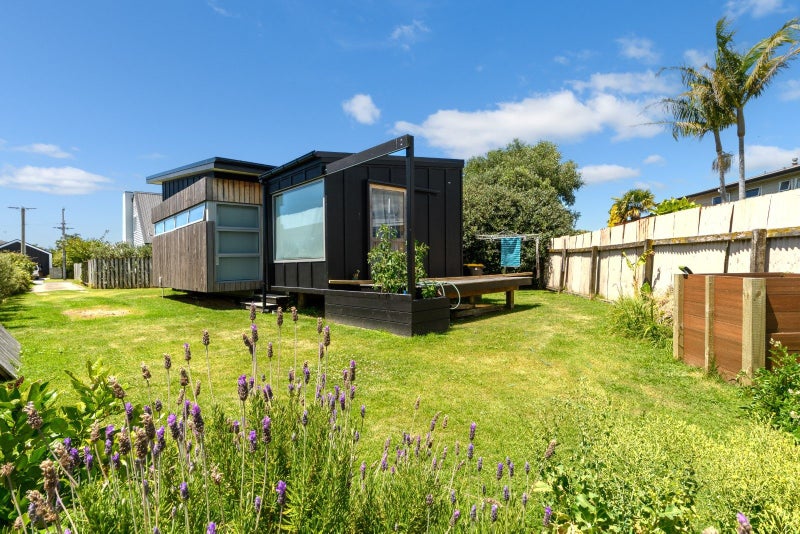8B Ngatai Road, Otumoetai, Tauranga - Carousel 2