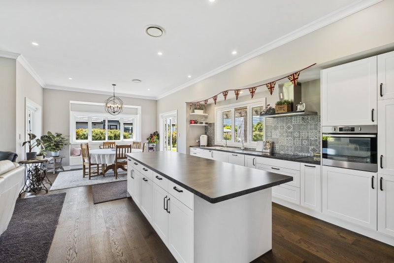 12 Ewen Place, Hamner Springs - Carousel 2