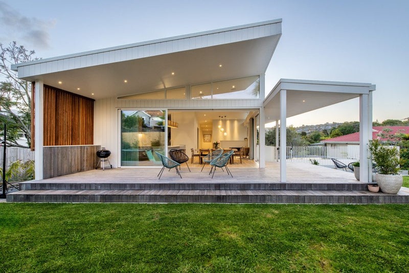 5 Seaton Road, Murrays Bay, Auckland - Carousel 1