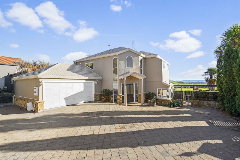 Property Valuation for 26 West Ridge Drive, Western Heights, Hamilton