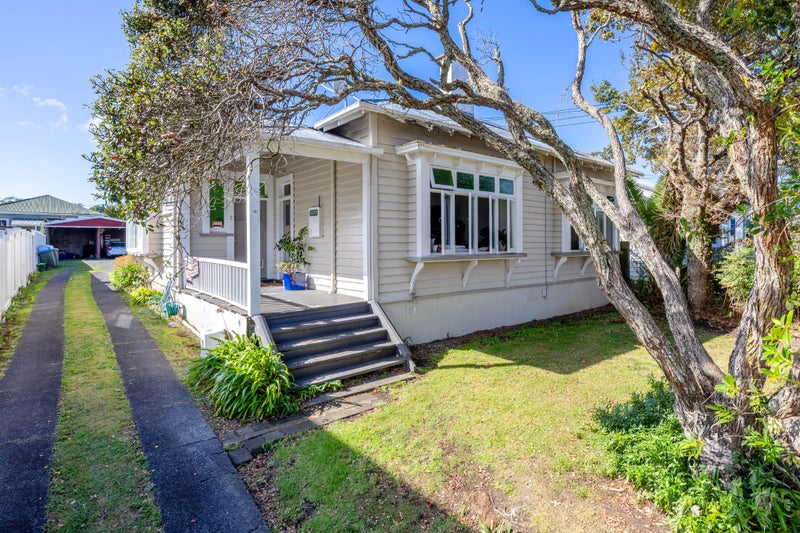 8 Dexter Avenue, Mount Eden, Auckland - Carousel 2