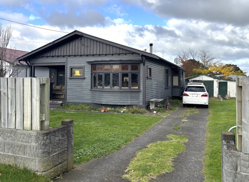 17 Rimu Street, Gonville, Whanganui - Carousel 1
