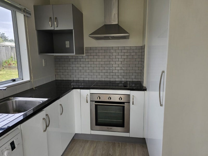 33 Guadeloupe Crescent, Grenada Village, Wellington - Carousel 2