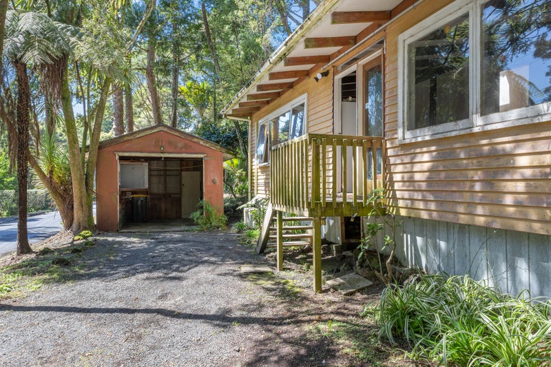 45 Park Road, Titirangi, Auckland - Carousel 2