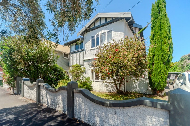 19 Palmer Street, Aro Valley, Wellington - Carousel 1