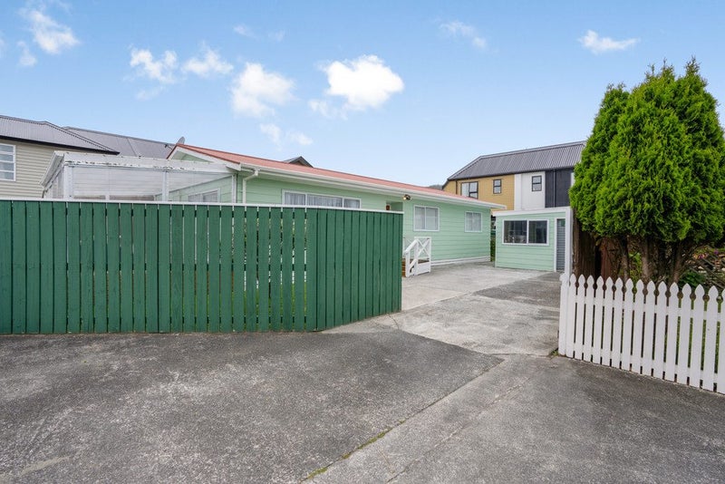 2/22 Rata Street, Naenae, Lower Hutt - Carousel 22