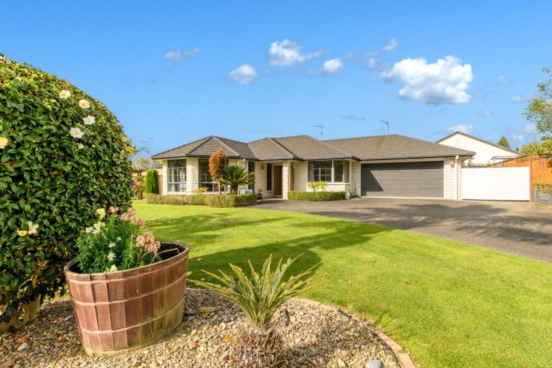 1 Ashmore Court, Bethlehem, Tauranga - Carousel 1