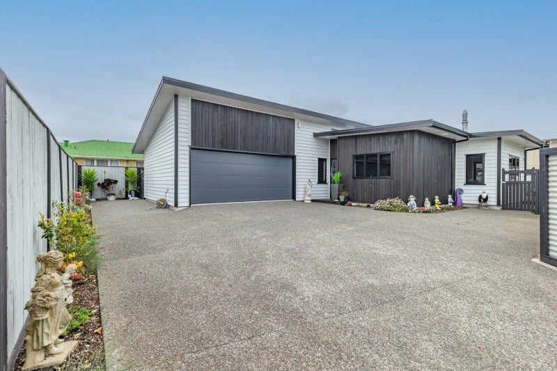 10A Queenwood Road, Levin, Horowhenua, Manawatu / Whanganui - Carousel 2